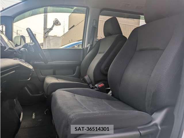 Honda e 2013-10 380754-13