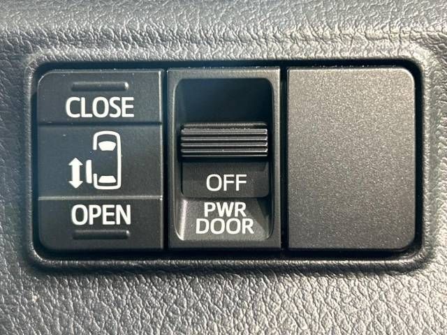 Toyota SIENTA 2016-04 24726-4