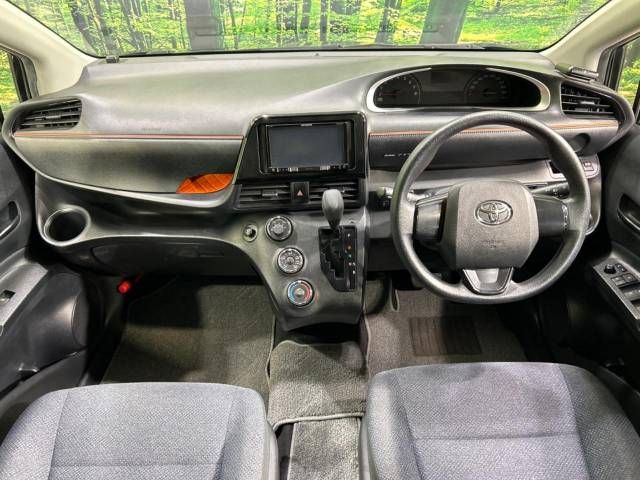 Toyota SIENTA 2016-04 24726-1