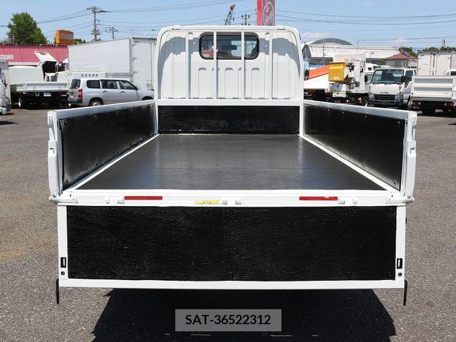 Mitsubishi CANTER 2017-04 263506-9