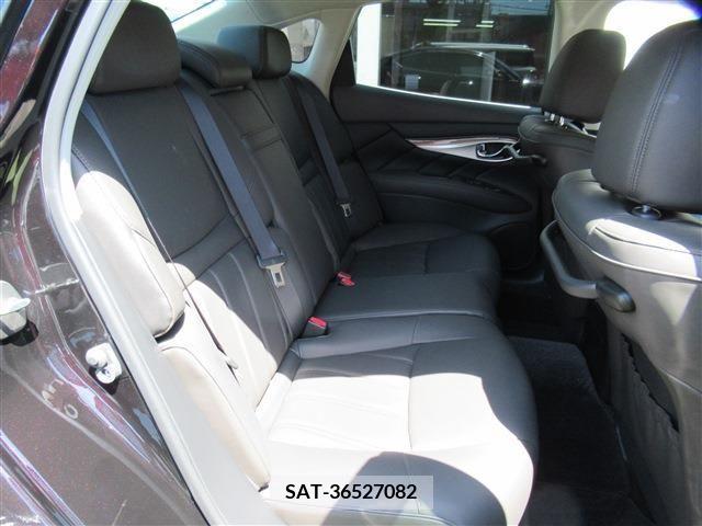 Nissan FUGA HYBRID 2019-09 360747-4