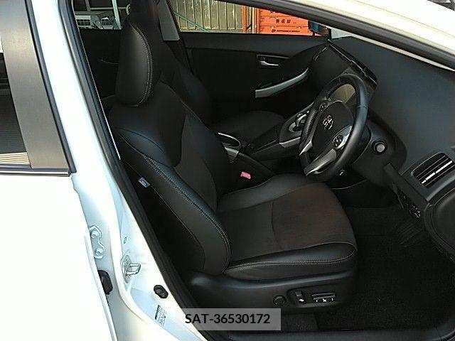 Toyota PRIUS 2012-12 328394-12