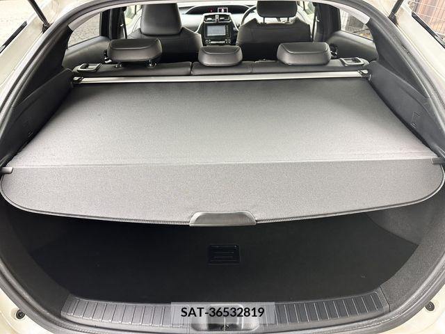 Toyota PRIUS 2016-08 281840-13