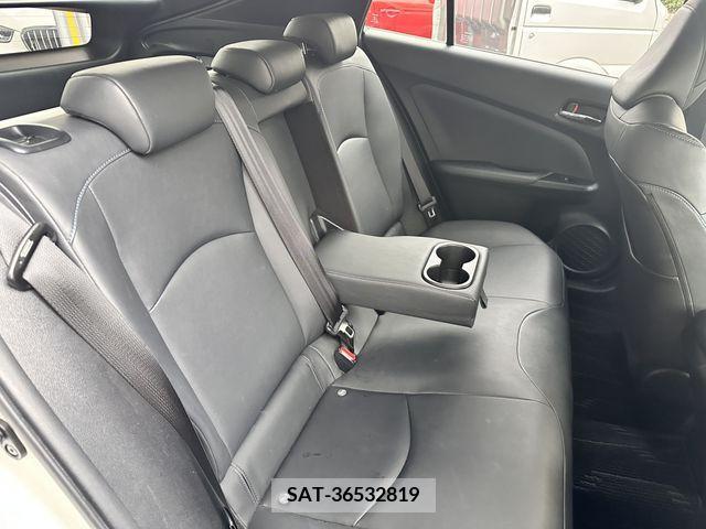 Toyota PRIUS 2016-08 281840-10
