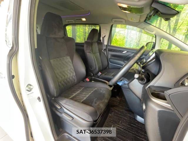 Toyota ALPHARD 2019-01 346466-8