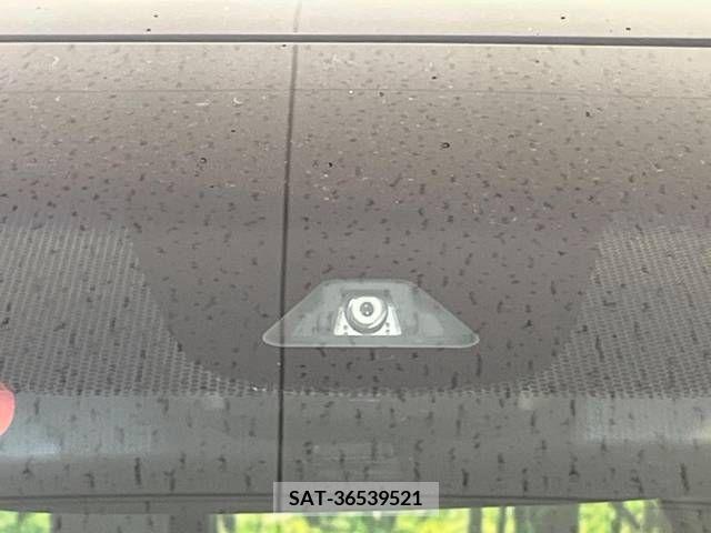 Honda e 2018-10 377384-2