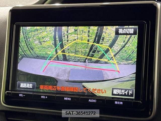 Toyota VOXY 2018-03 220333-3