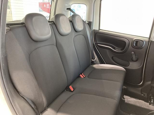 Fiat PANDA 2018-10 195777-11