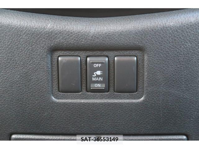 Nissan ELGRAND 2011-06 316258-9