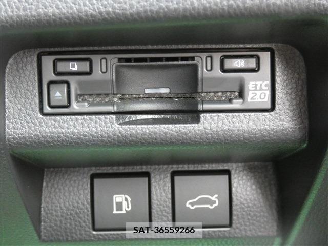 Toyota CROWN 2023-09 316729-16