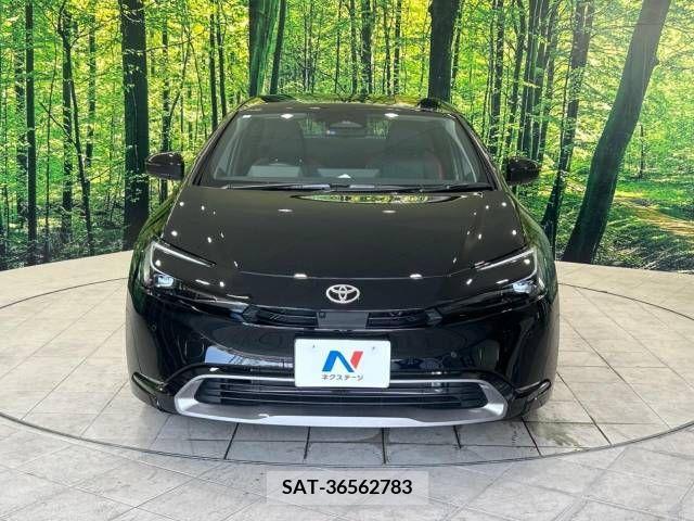 Toyota PRIUS 2023-11 366624-14