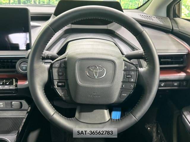 Toyota PRIUS 2023-11 366624-11