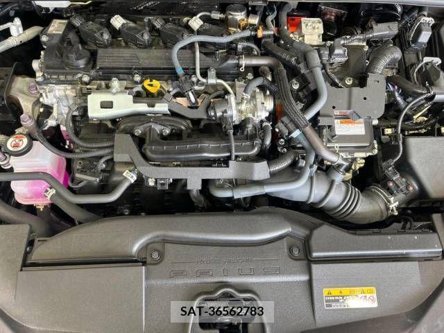 Toyota PRIUS 2023-11 366624-18