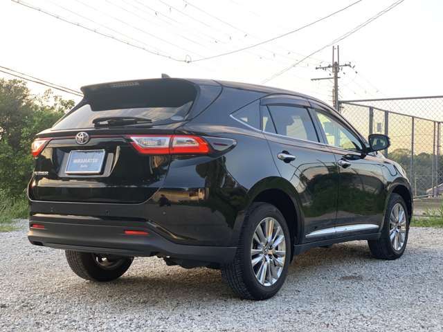 Toyota HARRIER 2019-03 185839-2