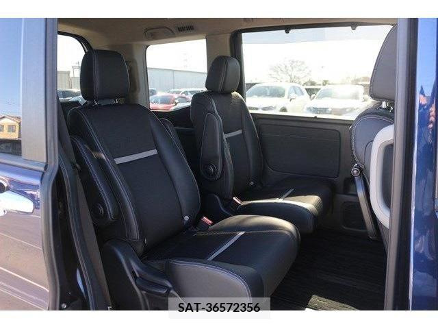 Honda STEP WGN 2018-03 209793-13