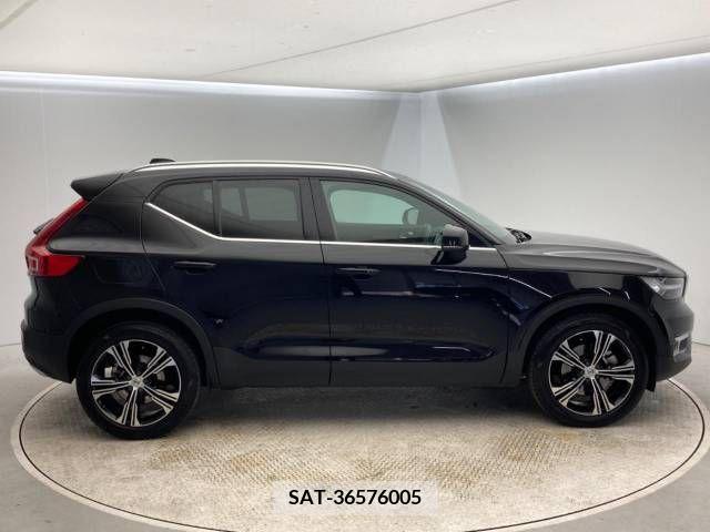 Volvo XC40 2019-08 379418-19