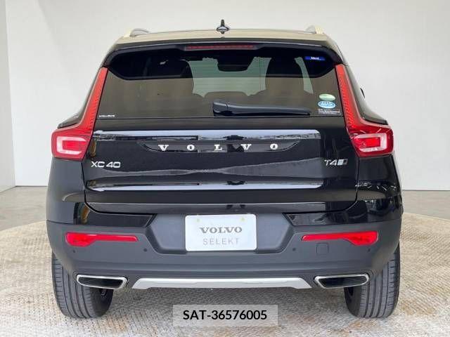 Volvo XC40 2019-08 379418-18
