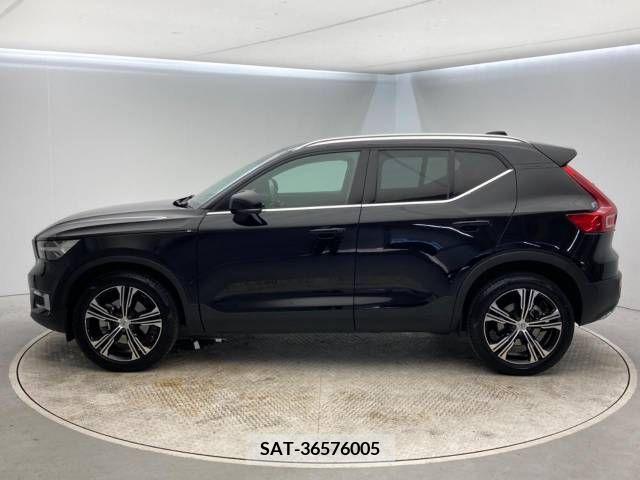 Volvo XC40 2019-08 379418-17