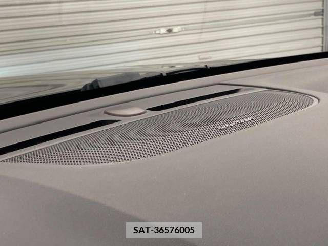 Volvo XC40 2019-08 379418-4