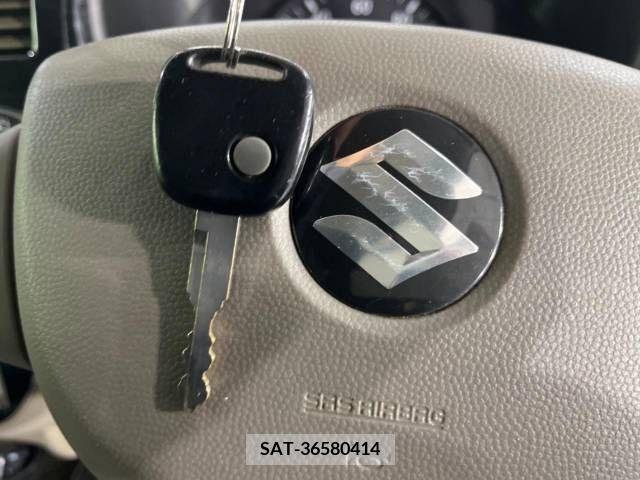 Suzuki EVERY 2013-01 269211-3