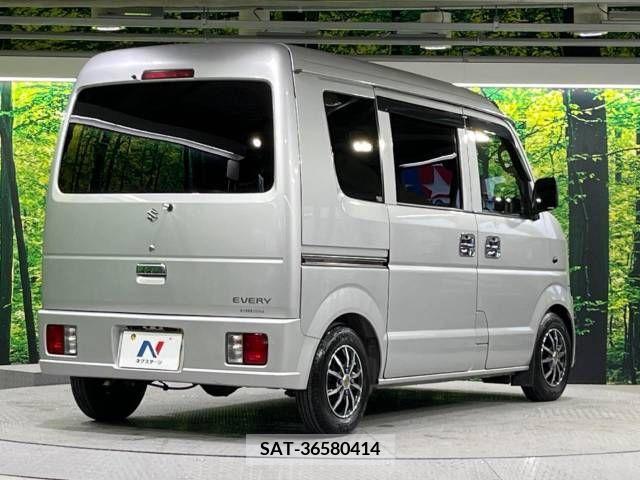 Suzuki EVERY 2013-01 269211-17