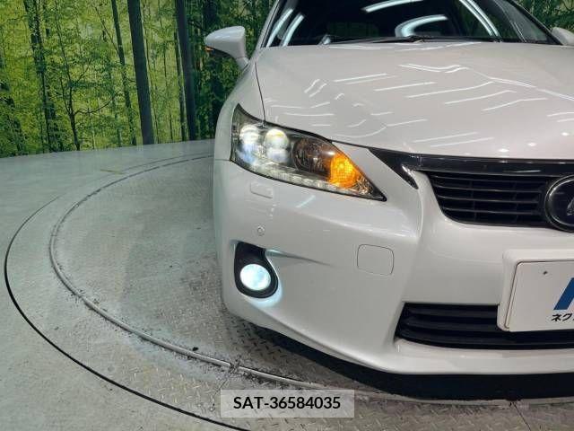 Lexus CT 2011-11 362726-12