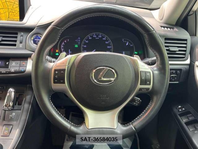 Lexus CT 2011-11 362726-11