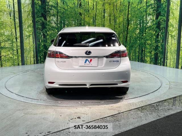 Lexus CT 2011-11 362726-15
