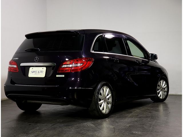 Mercedes Benz B-CLASS 2013-09 15063-2