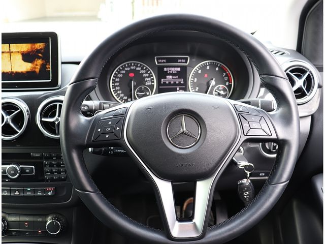 Mercedes Benz B-CLASS 2013-09 15063-6