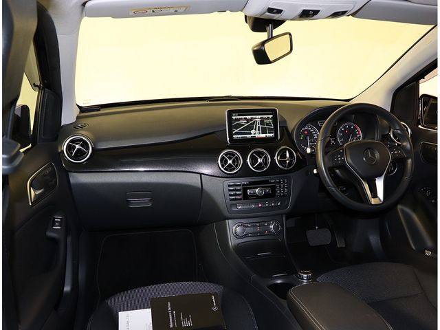 Mercedes Benz B-CLASS 2013-09 15063-16