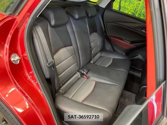 Mazda CX-3 2015-10 302040-9
