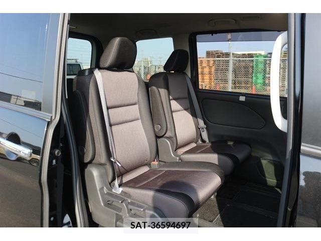 Nissan SERENA 2019-10 236676-14