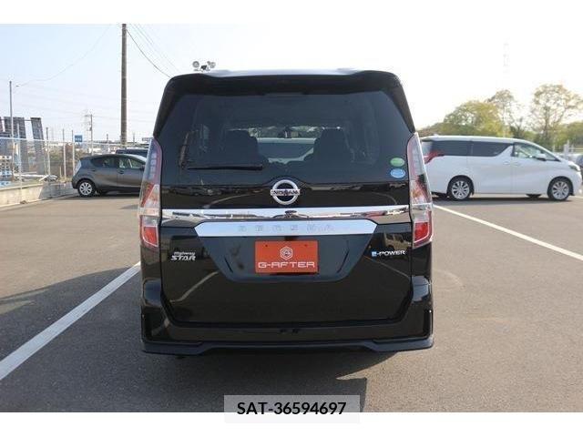 Nissan SERENA 2019-10 236676-7