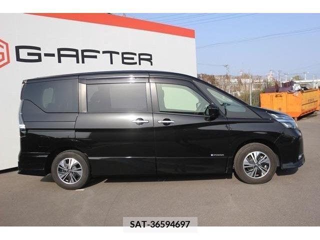 Nissan SERENA 2019-10 236676-6