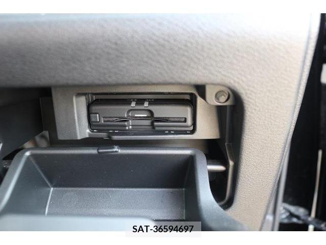 Nissan SERENA 2019-10 236676-4