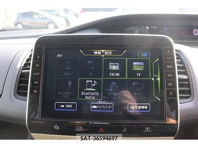 Nissan SERENA 2019-10 236676-2