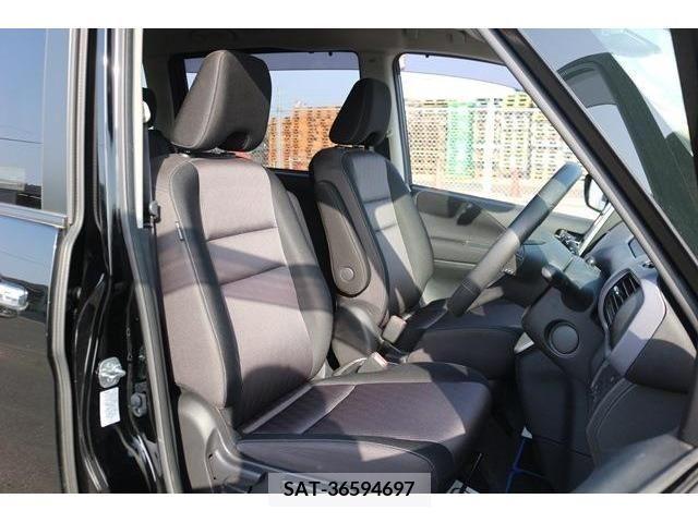 Nissan SERENA 2019-10 236676-13