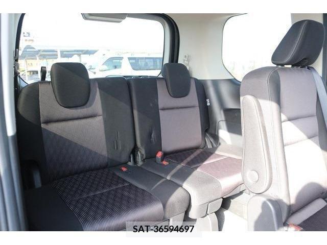 Nissan SERENA 2019-10 236676-15