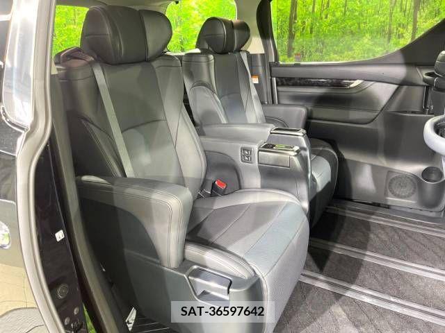 Toyota ALPHARD 2022-07 333452-9