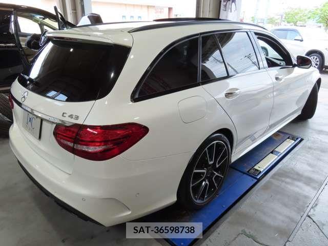 Amg C-CLASS 2017-08 319370-6