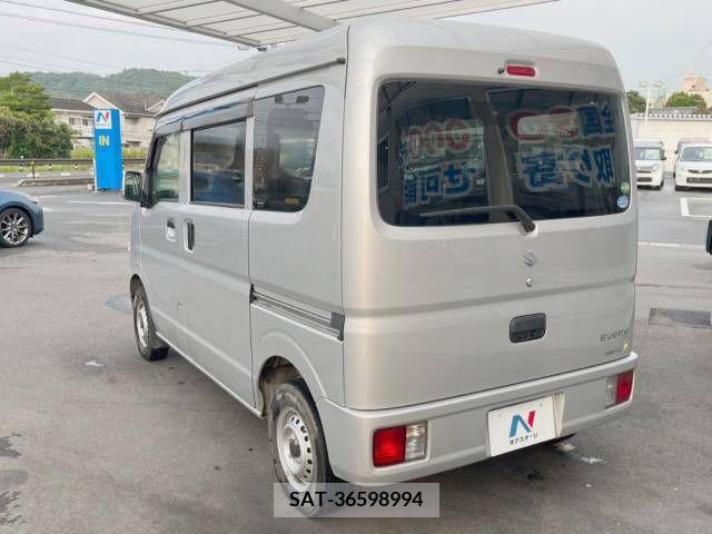Suzuki EVERY 2017-12 390735-15