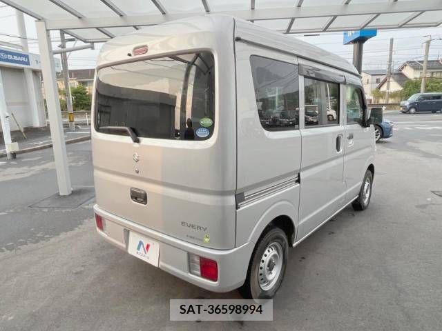 Suzuki EVERY 2017-12 390735-14