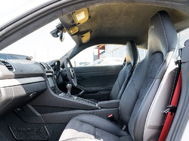 Porsche CAYMAN 2016-10 4343-13