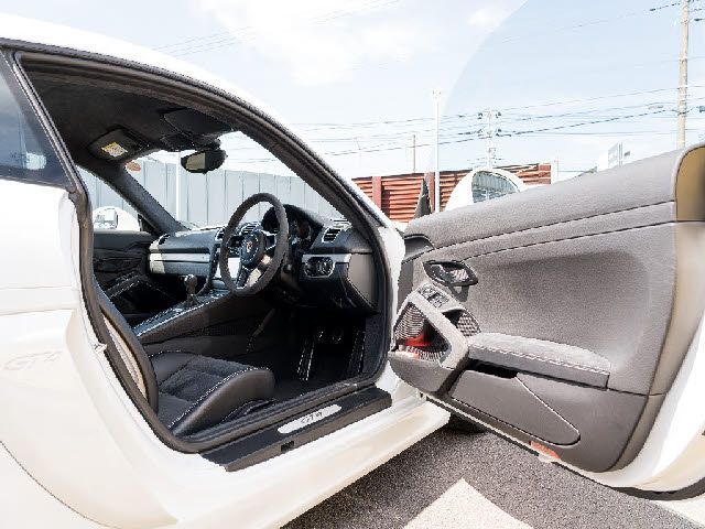 Porsche CAYMAN 2016-10 4343-24