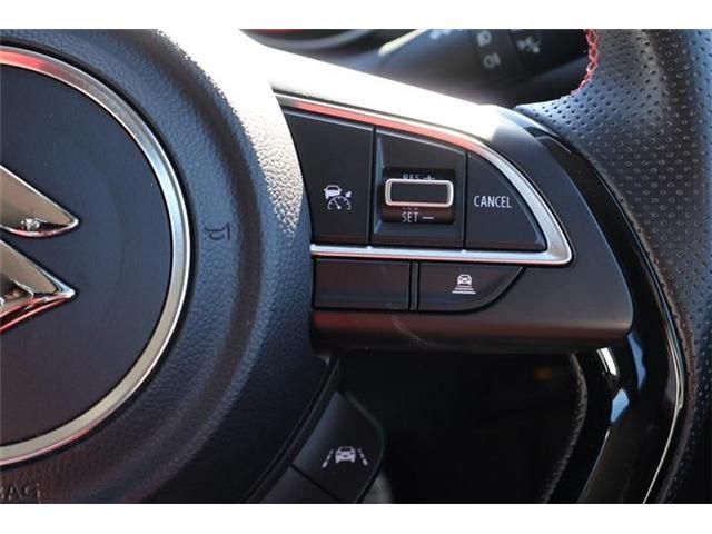 Suzuki SWIFT 2021-05 186970-8