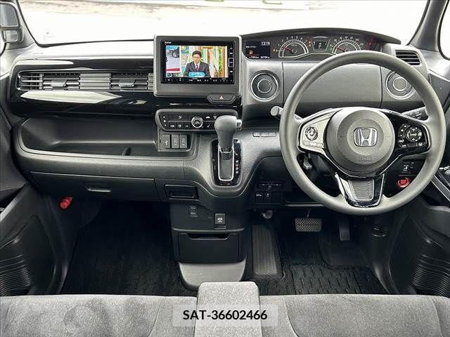 Honda N BOX 2021-08 250399-1