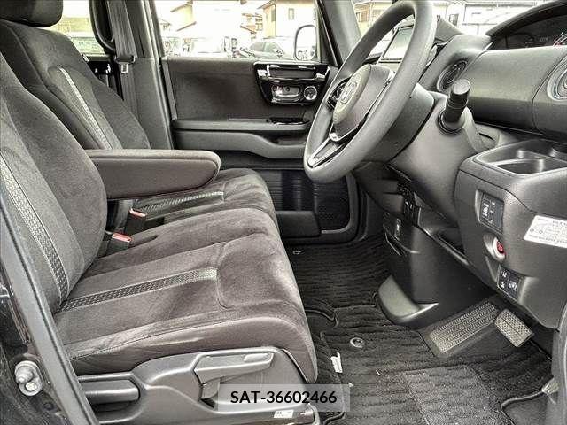 Honda N BOX 2021-08 250399-11