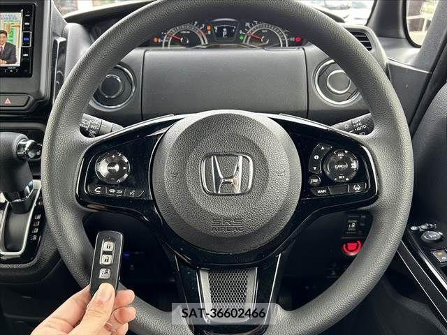 Honda N BOX 2021-08 250399-6
