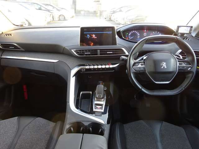 Peugeot 3008 2017-06 28306-1